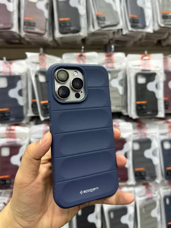 Spigen Hollow Puffer case Premium Quality