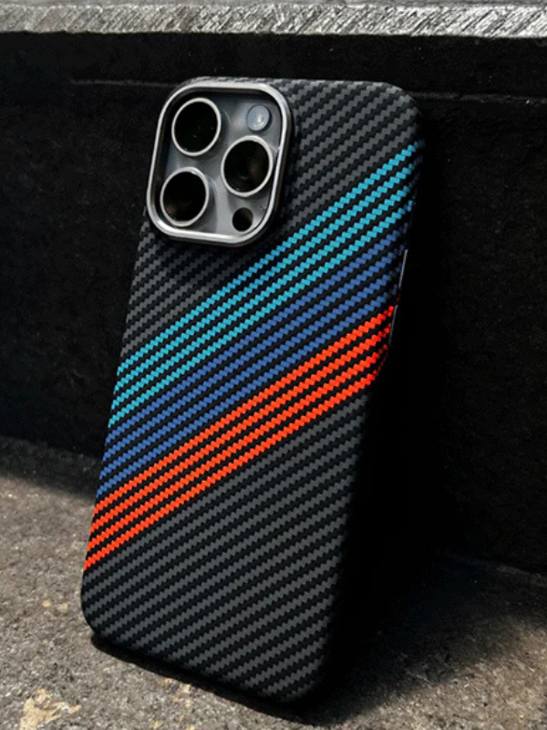 THE M-CARBON BLACK CASE
